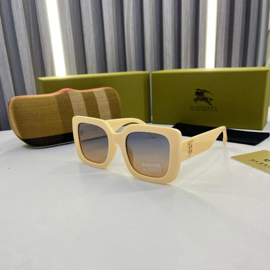 Burberry Oversized Wayfarers Sunglass For Women