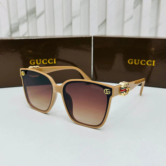 Gucci Wayfarer Sunglass For women